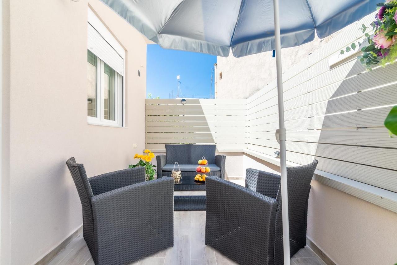 Sophia'S Comfortable Home With A Private Backyard Gazi 외부 사진